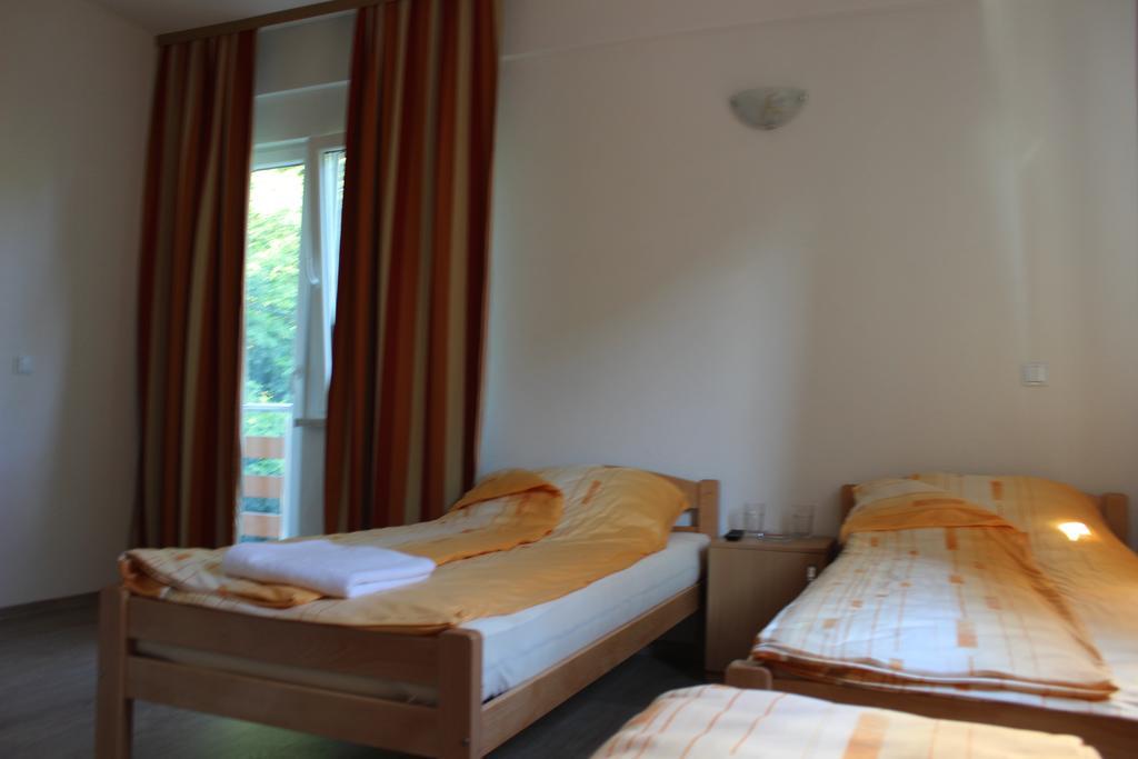 Rooms Zebax ซาราเยโว ภายนอก รูปภาพ